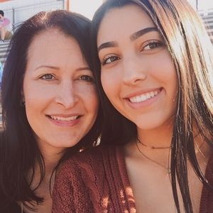 Meet your Posher, Katelyn